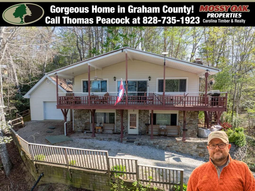 Super Cool Home on .57+/- Acres in Tobacco Branch!