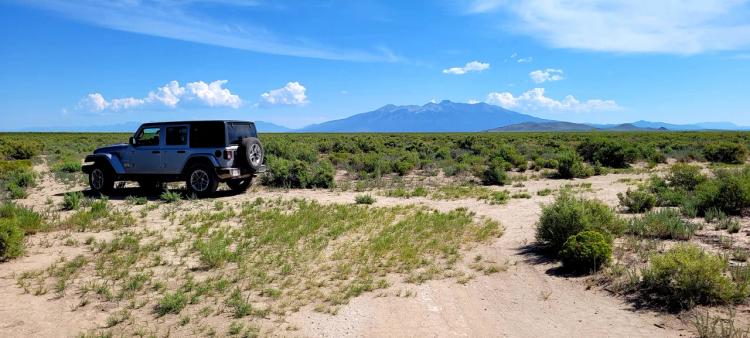 Corner Lot * Wide open spaces * Remote and Quiet *