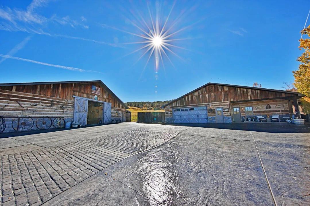 10497 54 7/10 Road Collbran, CO