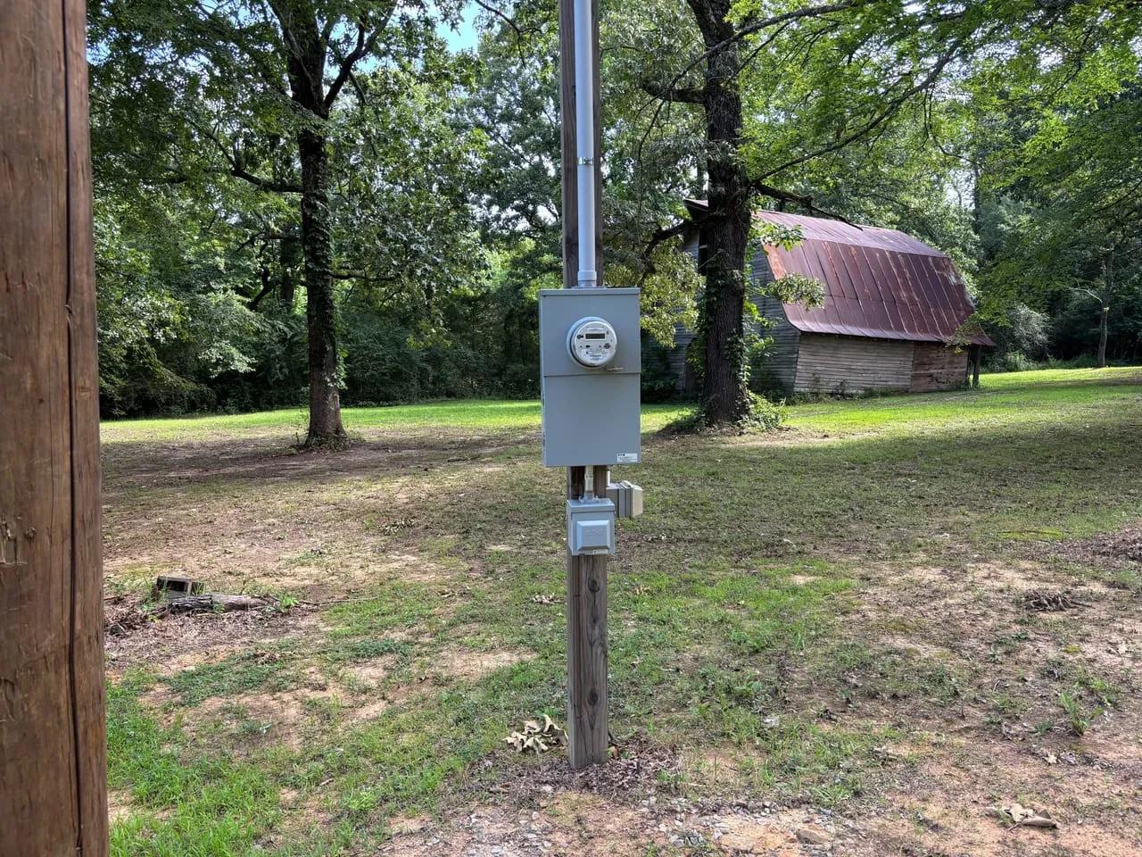 83647731-23
