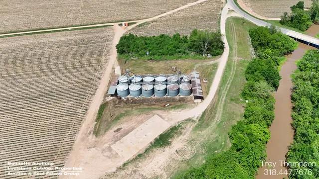 12 Bin Grain Storage Facility on 3.91 Acres