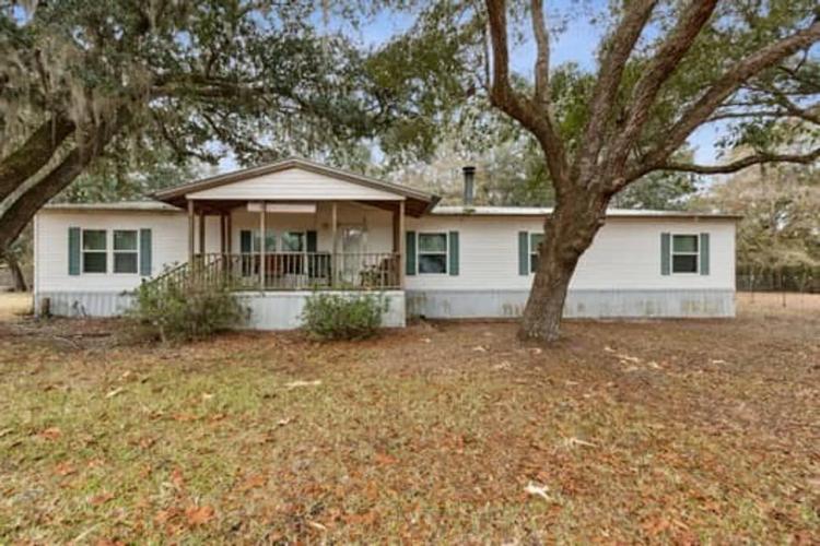 5 Acres with Home in Charlton County