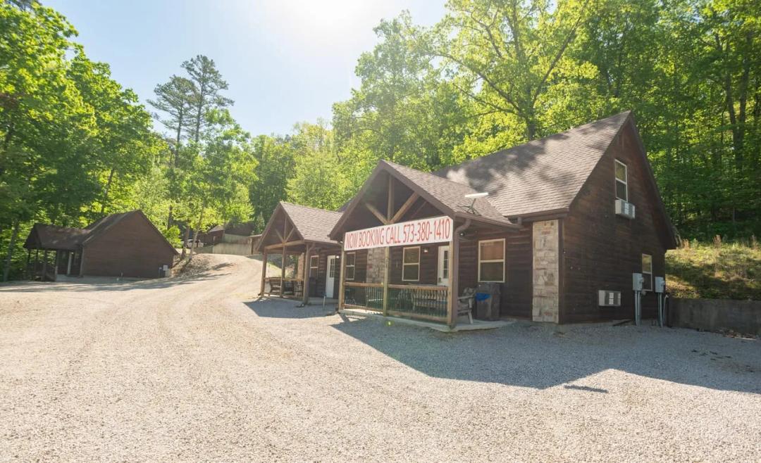 Multi Unit Rental Investment and Development Opportunity in Van Buren, Missouri