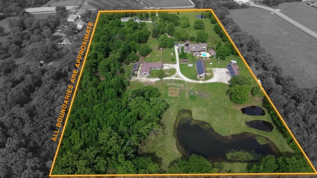 19.4-Acre Hobby Farm in Joplin, Missouri for Sale