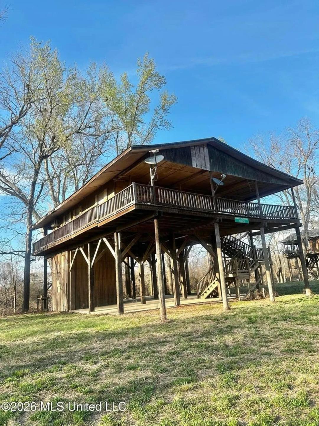 Lake Mary Waterfront Camp in Woodville MS 