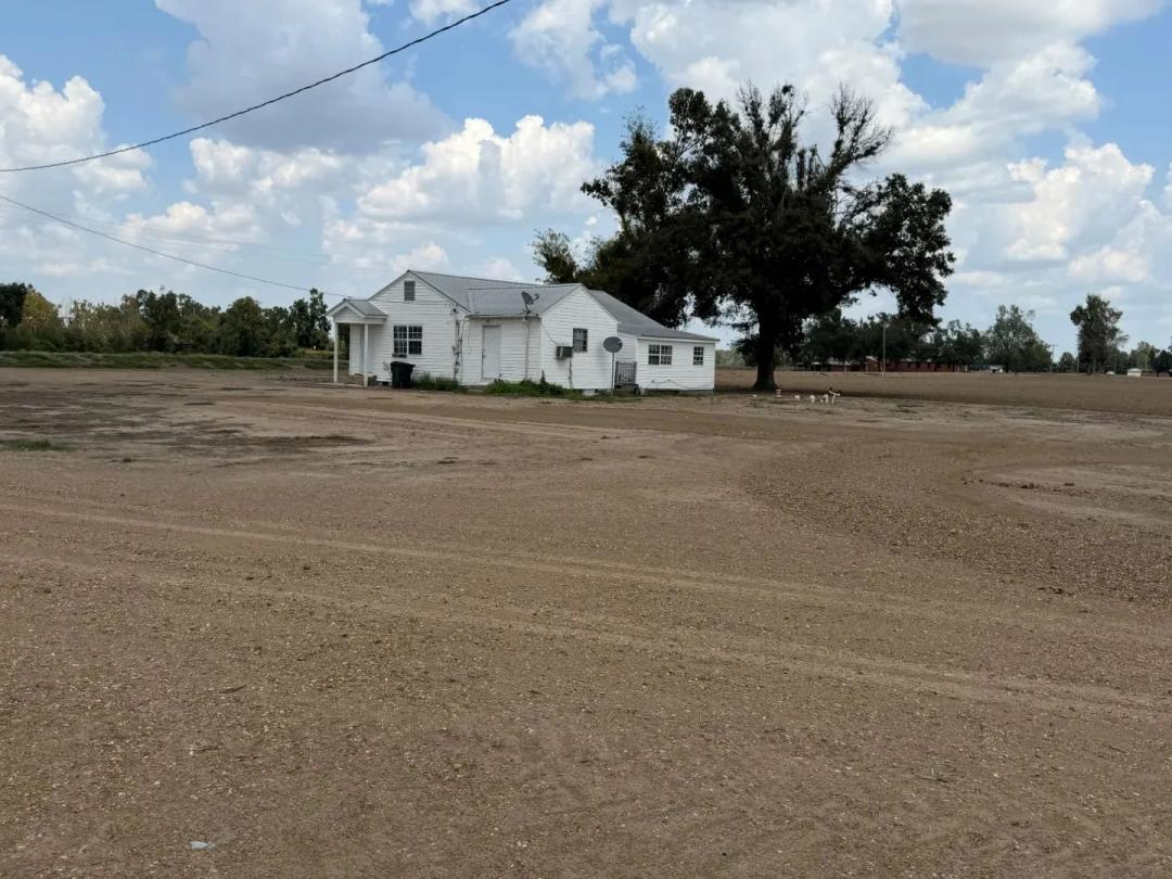 1 Acre with a Home in Leflore County at County Road 511 in Sidon, MS