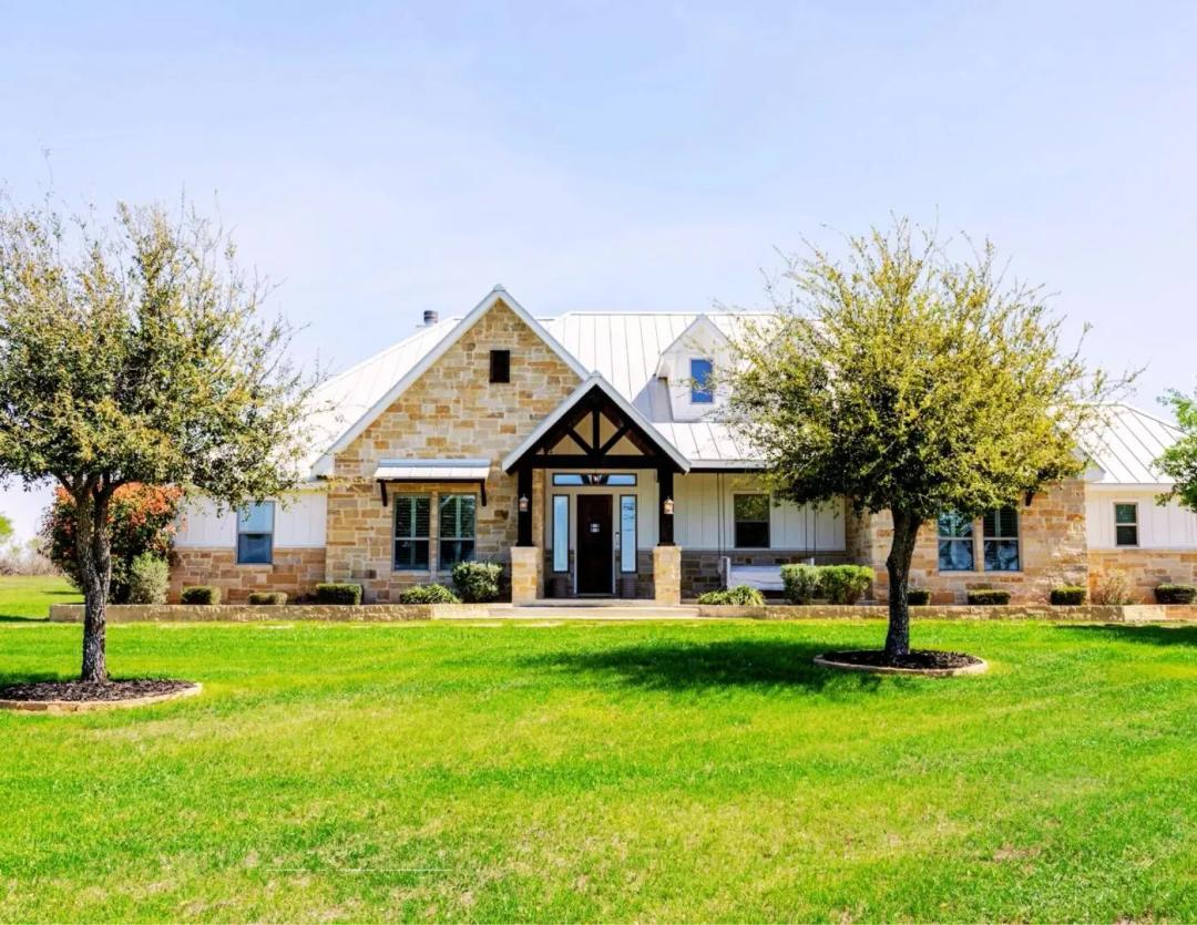 1980 County Road 361, La Vernia, Texas 78121 - 42 Acre Ranch 