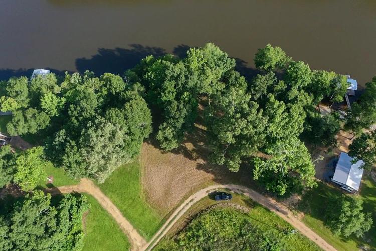 Prime waterfront lot on Bushley Bayou