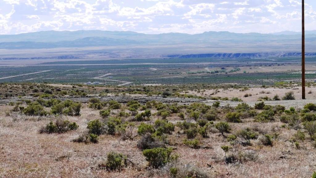 Near the mountains - Humboldt River Ranch - East side of Subdivision - Huge views