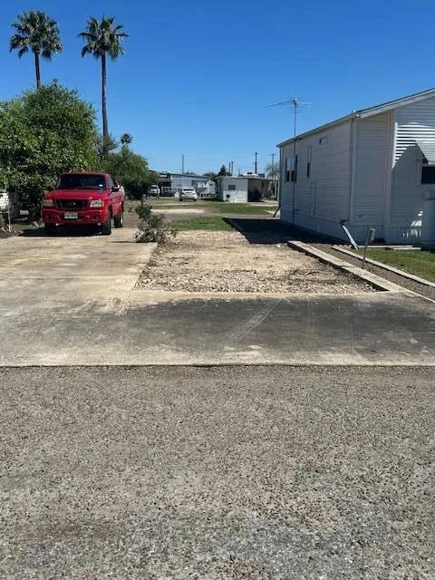 RV LOT FOR RENT IN EDINBURG (18 and above community)