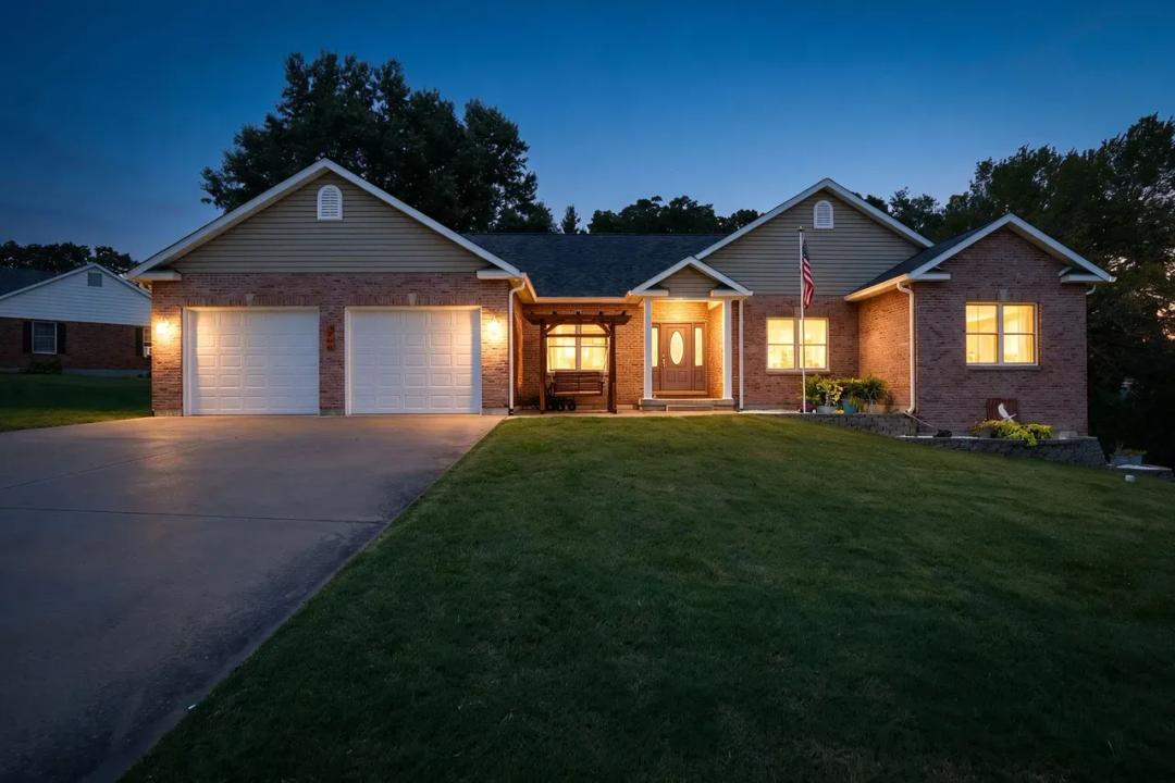 1208 Hollow Oak Court, Ste Genevieve, MO-Ste Genevieve Co.