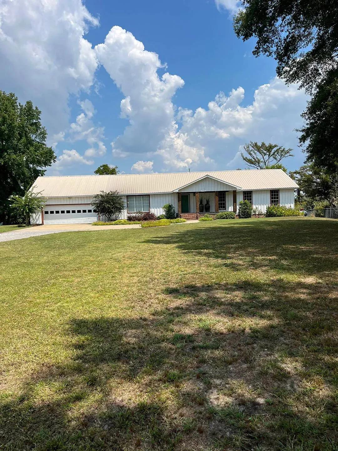 Waterfront Home on 2.53 Acres in Humphreys County, MS 