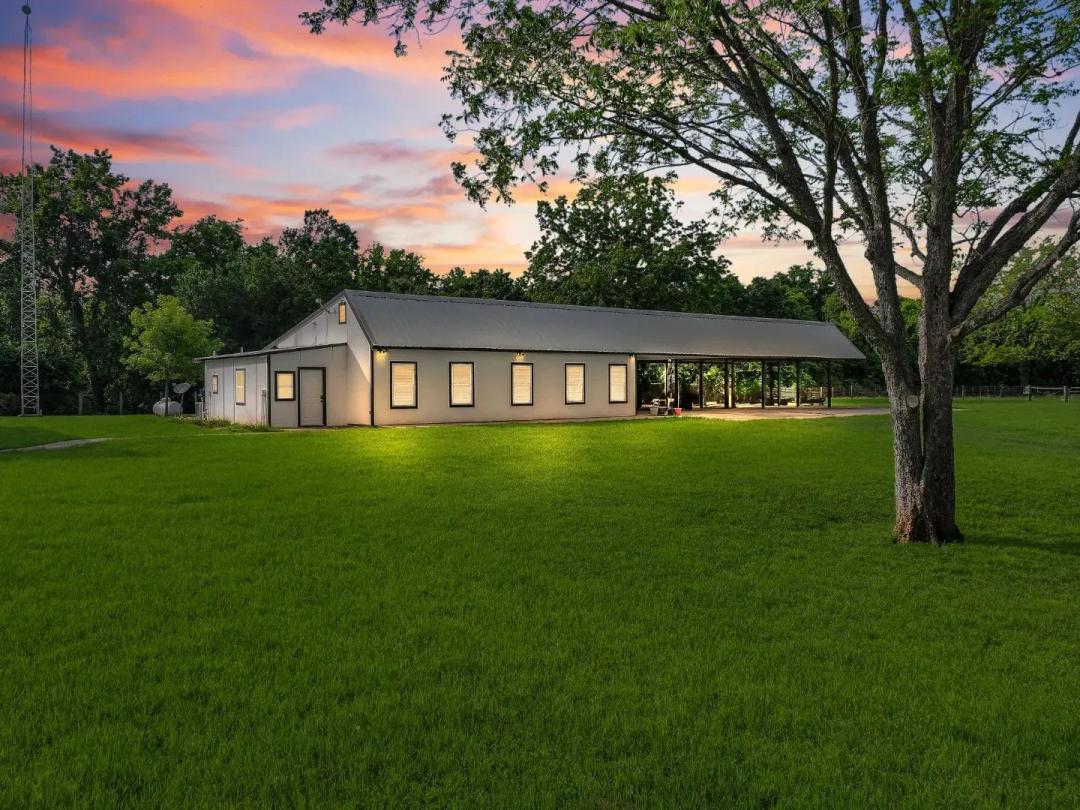 Silver Moon Ranch