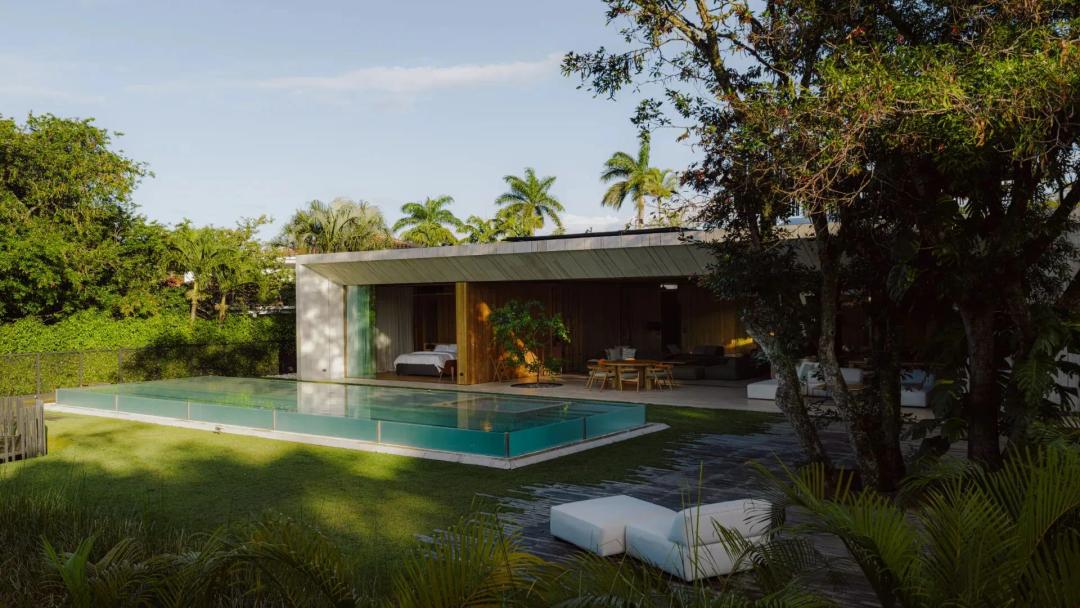 Luxury Golf Course Home in Santa Ana, Costa Rica with Lake