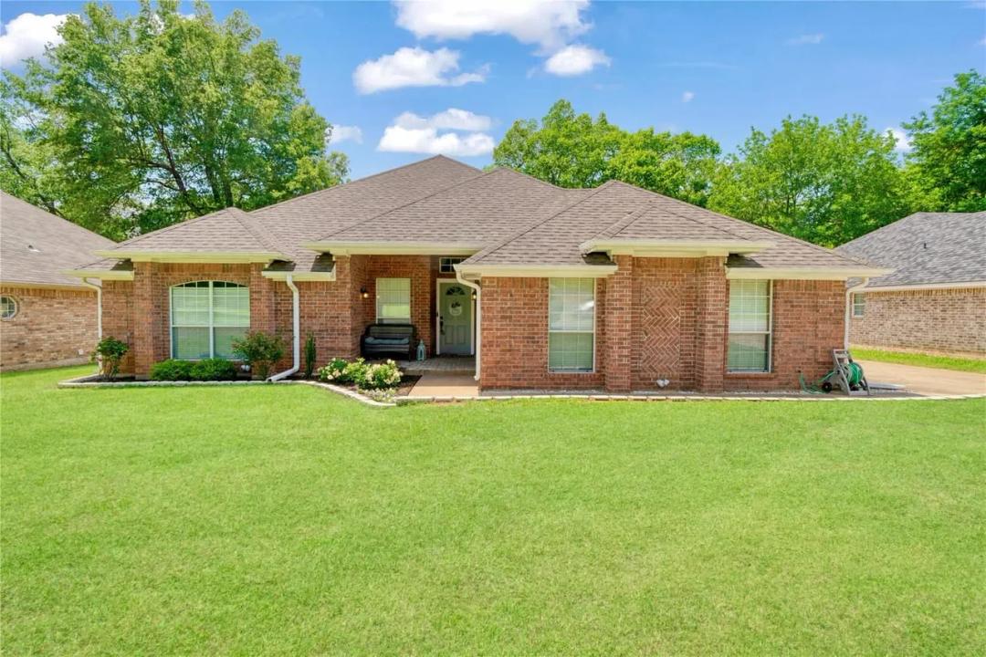 575 Mansfield Road Reno, TX 75462