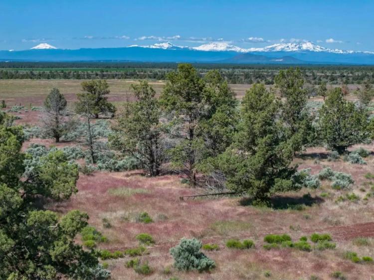 105 NW Oneil Highway | Redmond, Oregon