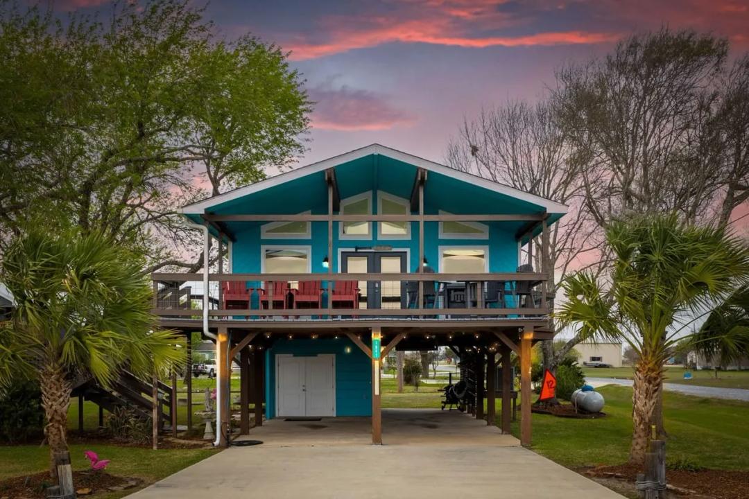 1941 Bayview, Palacios