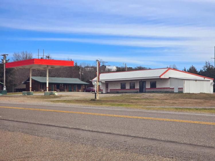 Prime Commercial Property with Highway Frontage