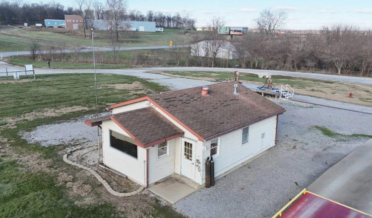 0.5 Bathrooms on 2.65 Acres at 12258 Hwy 1