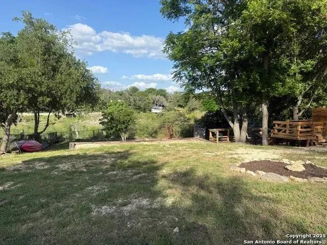 Vacant Land in Lakehills