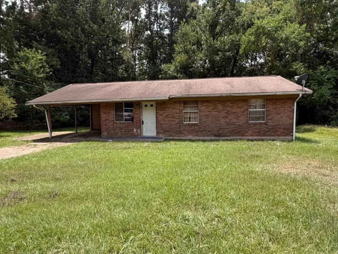 Home in Copiah County, MS 