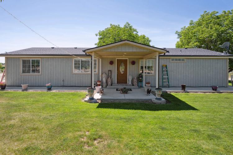 Caldwell Country Acreage with Home and Shops
