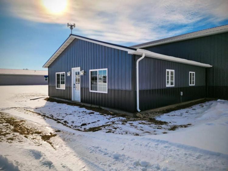 Commercial building with office and shop