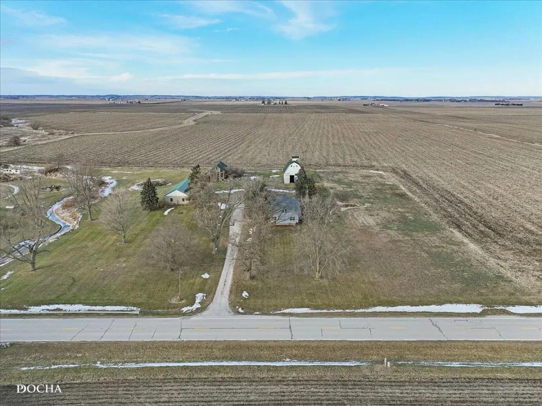 New Price - 5 Acre Farmette in Newark, IL!