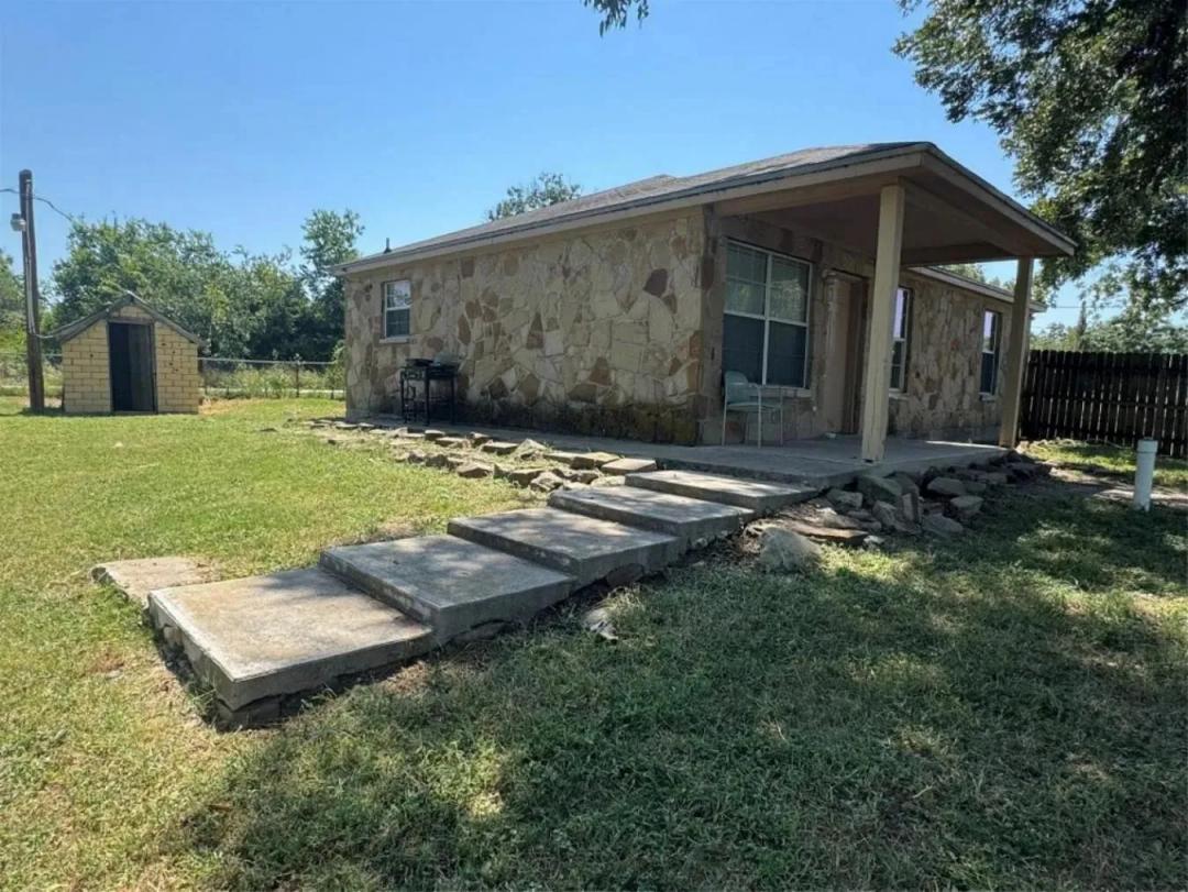 200 N 7th Street