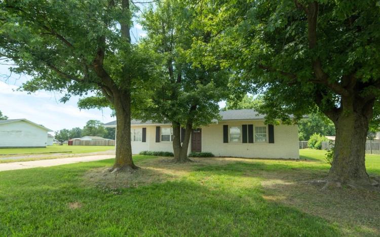 Beautifully Remodeled 4-Bed, 2-Bath Home For Sale in Malden, MO