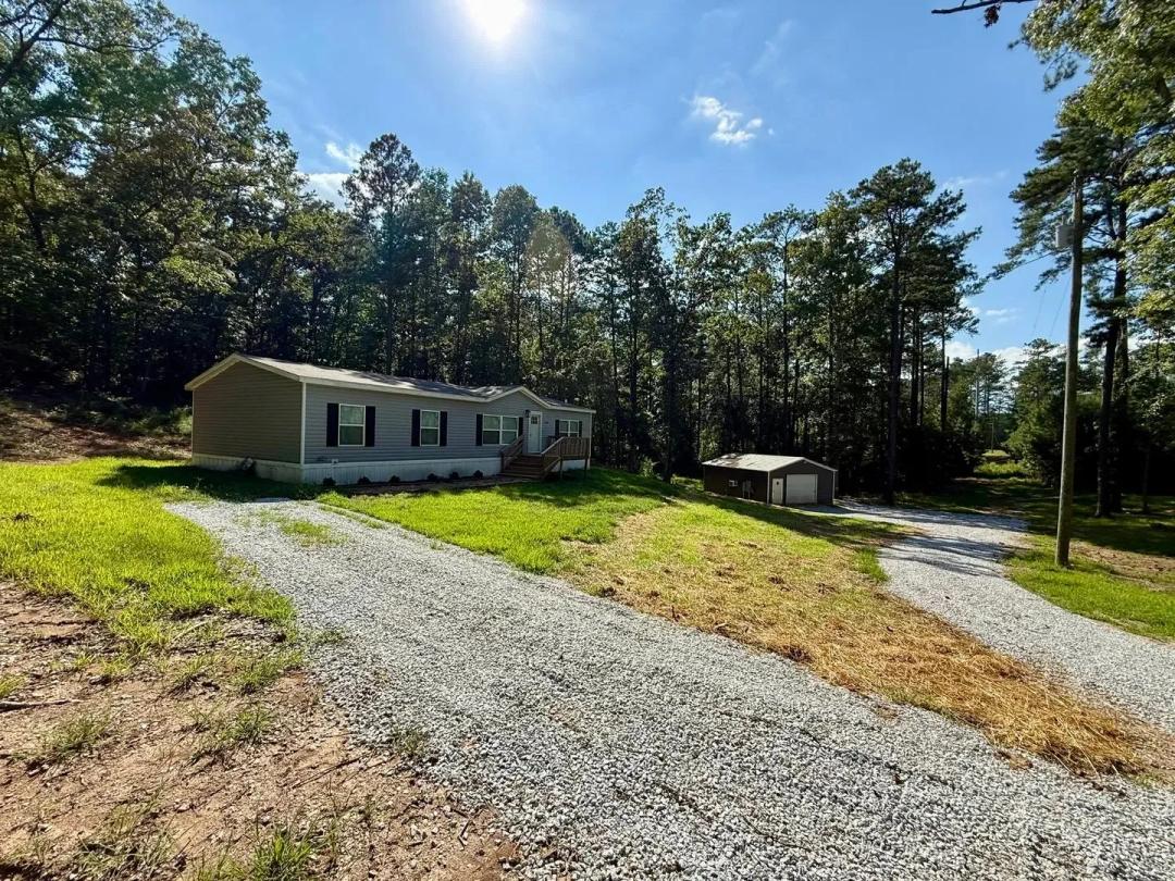Cleburne County Home on 5+/- Acres