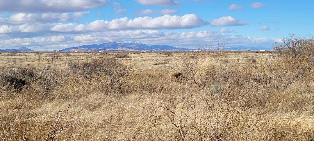 1 acre and up Homesites - Sunny Southern New Mexico - Several combinations to choose from