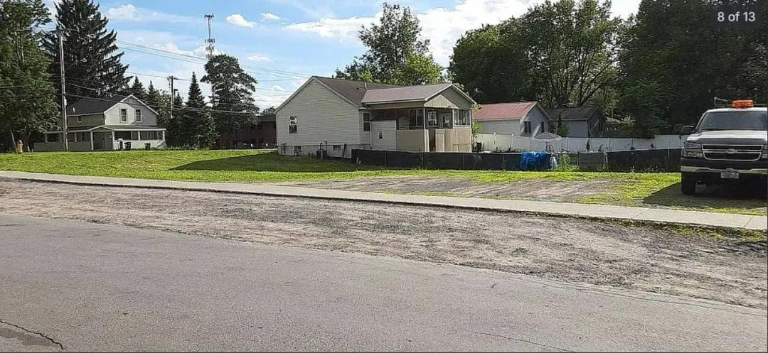 0.26 Acres at 227 W. CIRCILAR ST.
