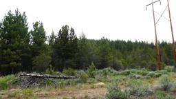 90390740-24
