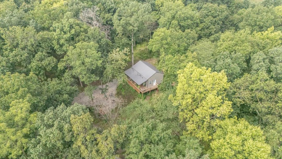 Country Retreat with 9± Acres & a Two-Bedroom Cabin – Ralls County