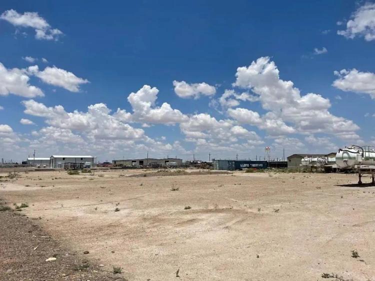 2315 Pecos, TX - $2,000/mo Lease