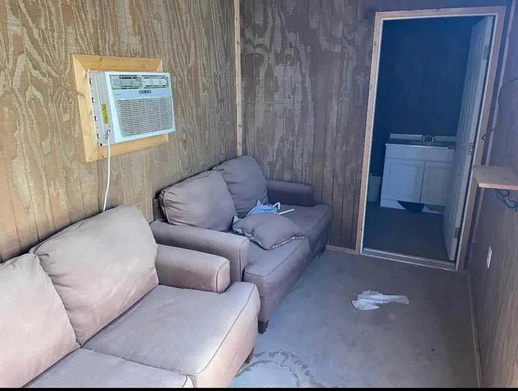 91823281-9