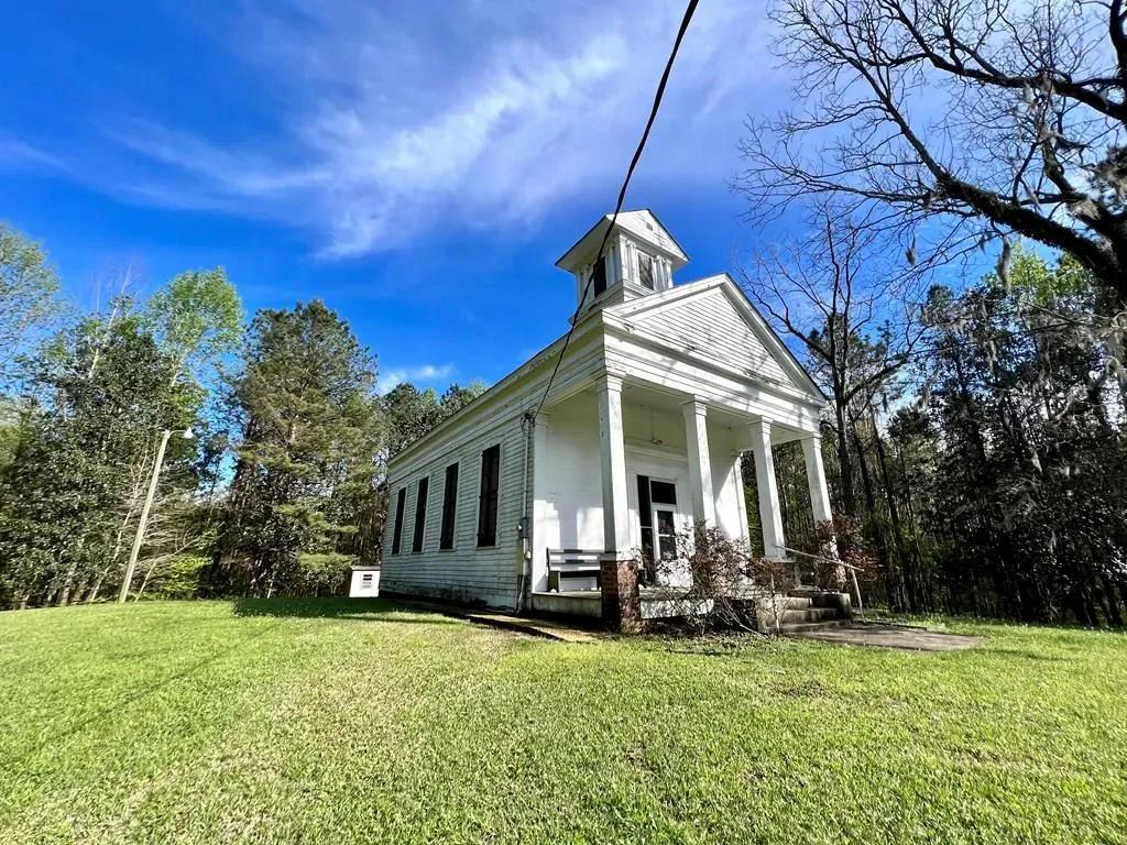 85 Carmel Church Pic 1