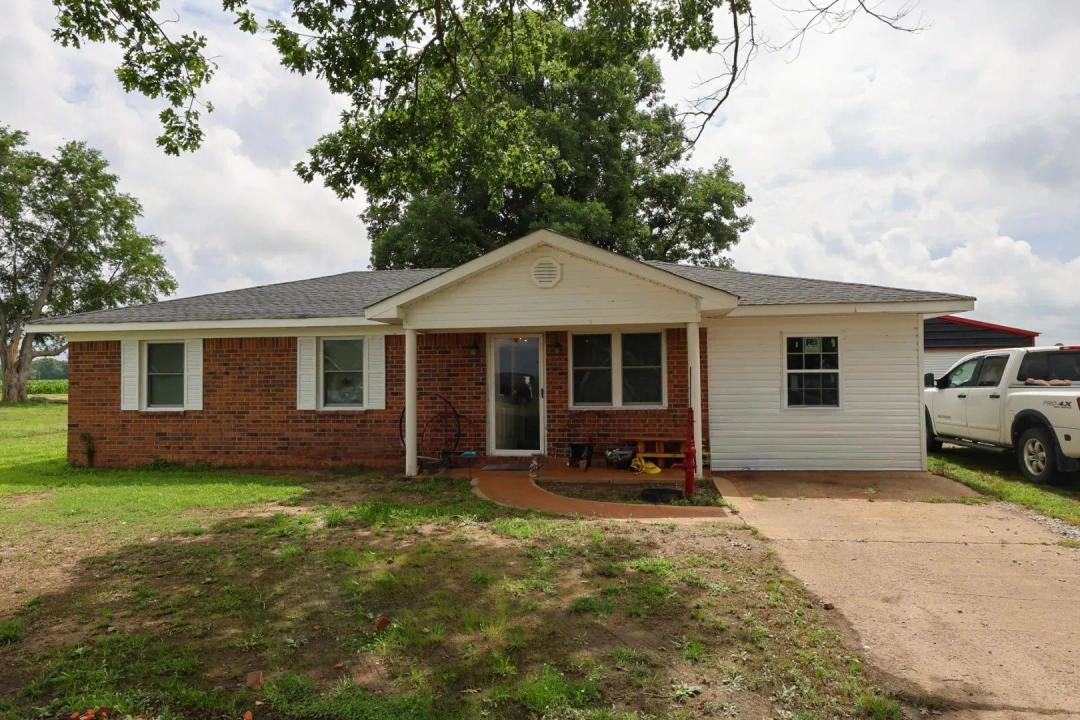 Brick Home in Craighead County, AR 