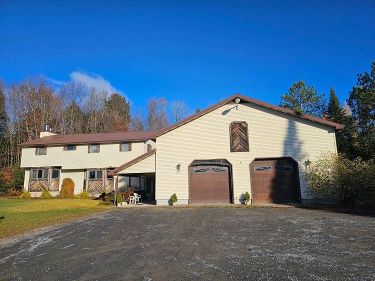 4 Bedrooms3.5 Bathroom on 4.00 Acres at 643 NYS Rt 365