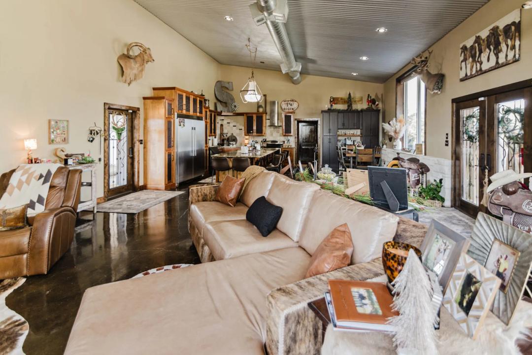 1440 Old Goliad Road, Cuero, TX