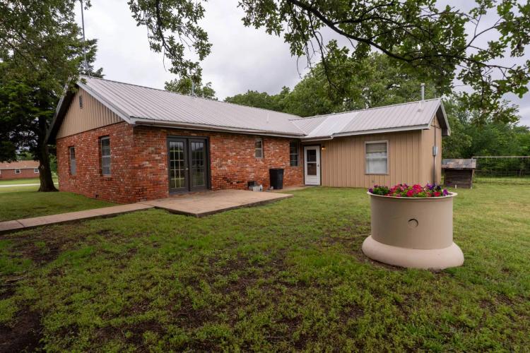5 Acres, 3 Bed 2 Bath Home (Payne County)