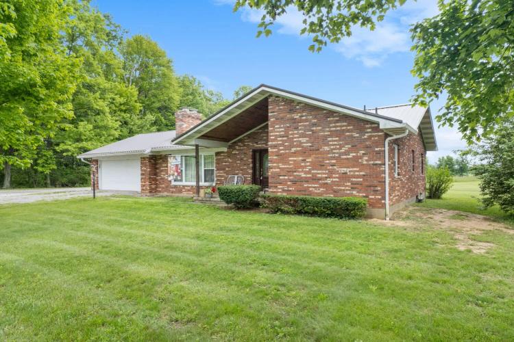 3 Bedrooms2 Bathroom on 2.00 Acres at 1858 Oakland-Locust Ridge Rd