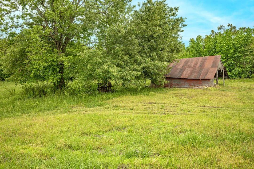 Secluded North MS Homesite Featuring Pond & Hunting Land Near Oxford