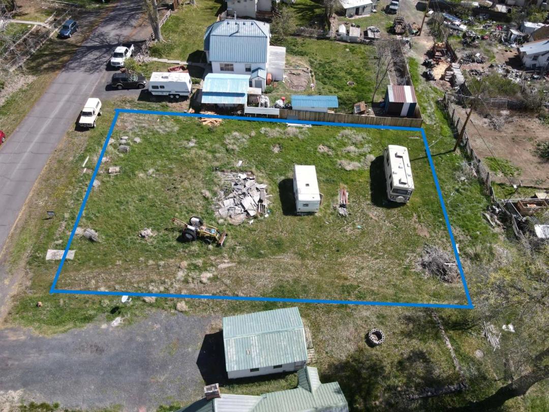 Unique Large .31 Acre Lot In Hines