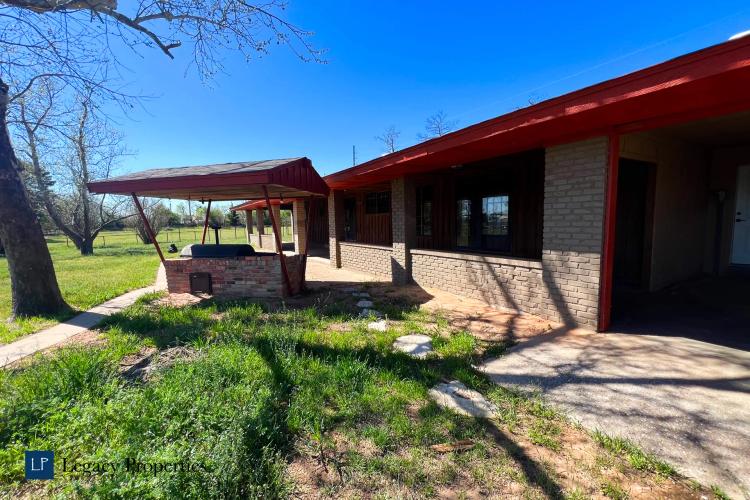 Goss Home on 6 Acres