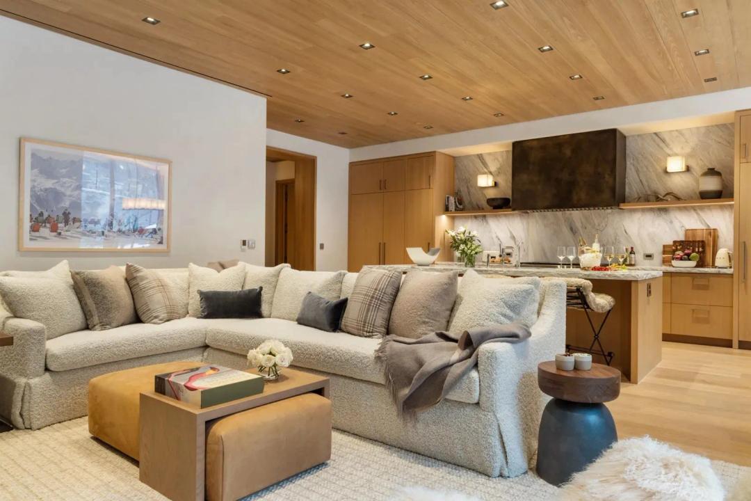 465 Hoback Club