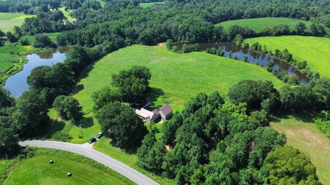 3 Bedrooms2 Bathroom on 4.70 Acres at 4761 County Road 21
