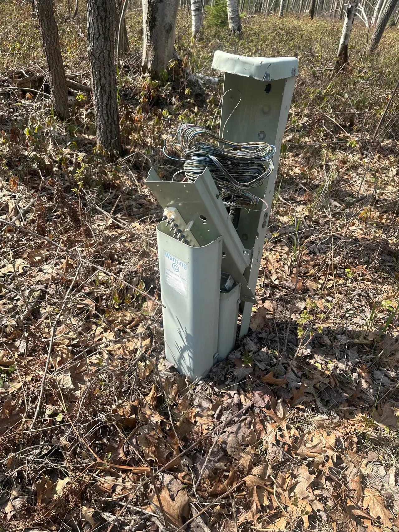 93830772-22
