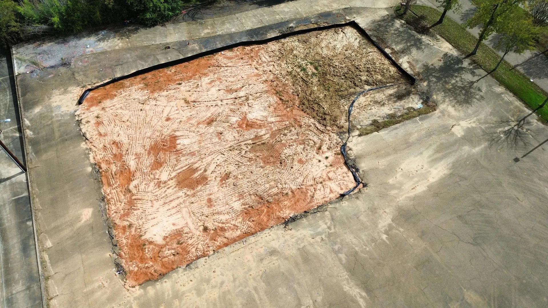 93894634-30